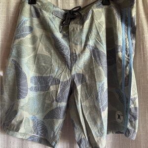 Hurley Olive and Light Kalo Leaf-Print Board Shorts